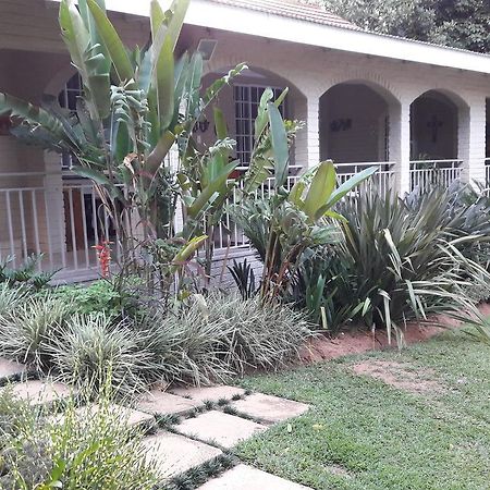 Js Inn Mbombela Extérieur photo