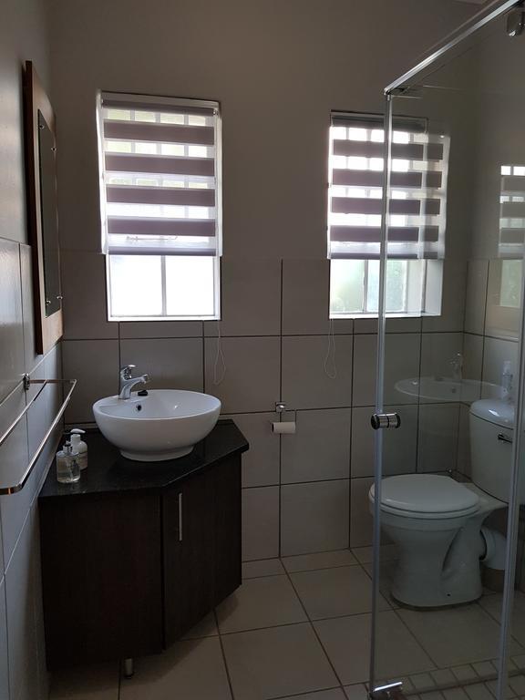 Js Inn Mbombela Extérieur photo