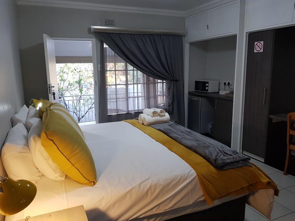Js Inn Mbombela Extérieur photo